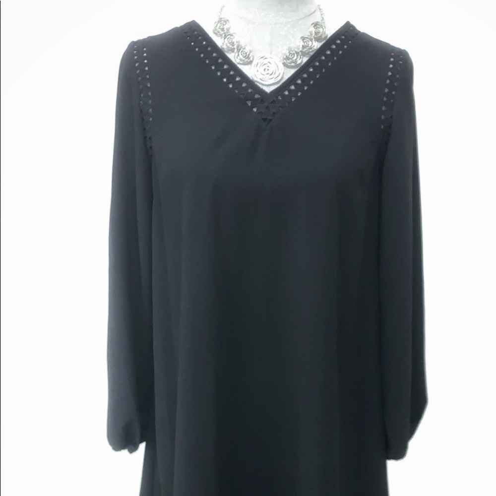 Kaari Blue Cutout Black Knee Length Dress XS